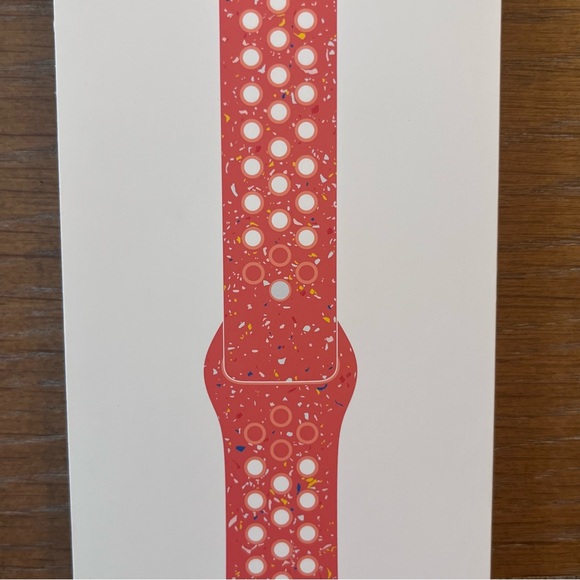 New! Apple Watch Magic Ember Nike Sport Band M/L 46MM - Picture 5 of 5